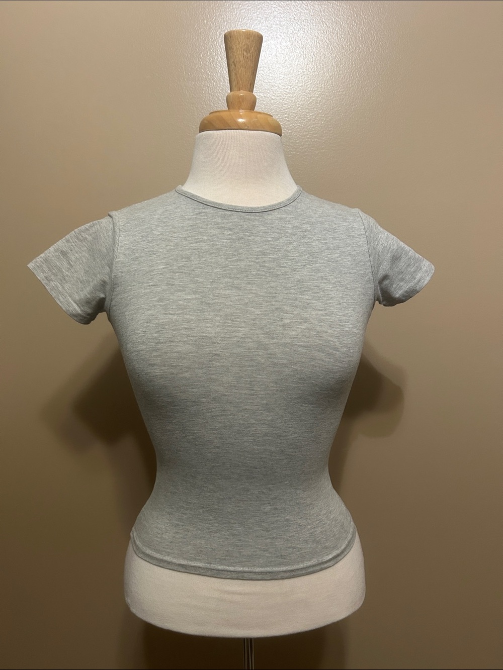 PrettyLittleThing Light Grey Short Sleeve Crewneck Tee